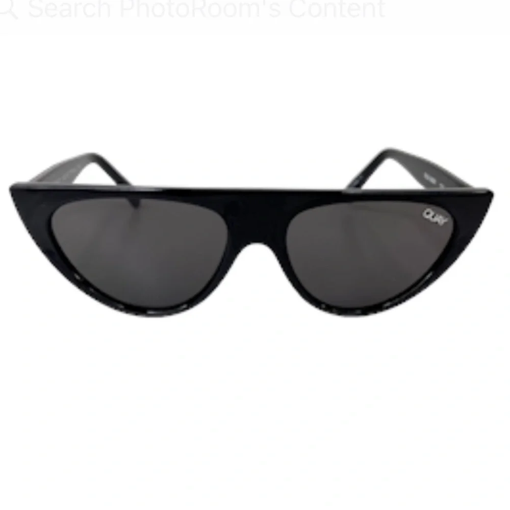 QUAY AUSTRALIA Run Away NEW Black Cat Eye Sunglasses NEW
